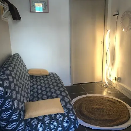 Pansiyon Petit Studio 12 M2 Et Place De Parking Gratuite Toulon